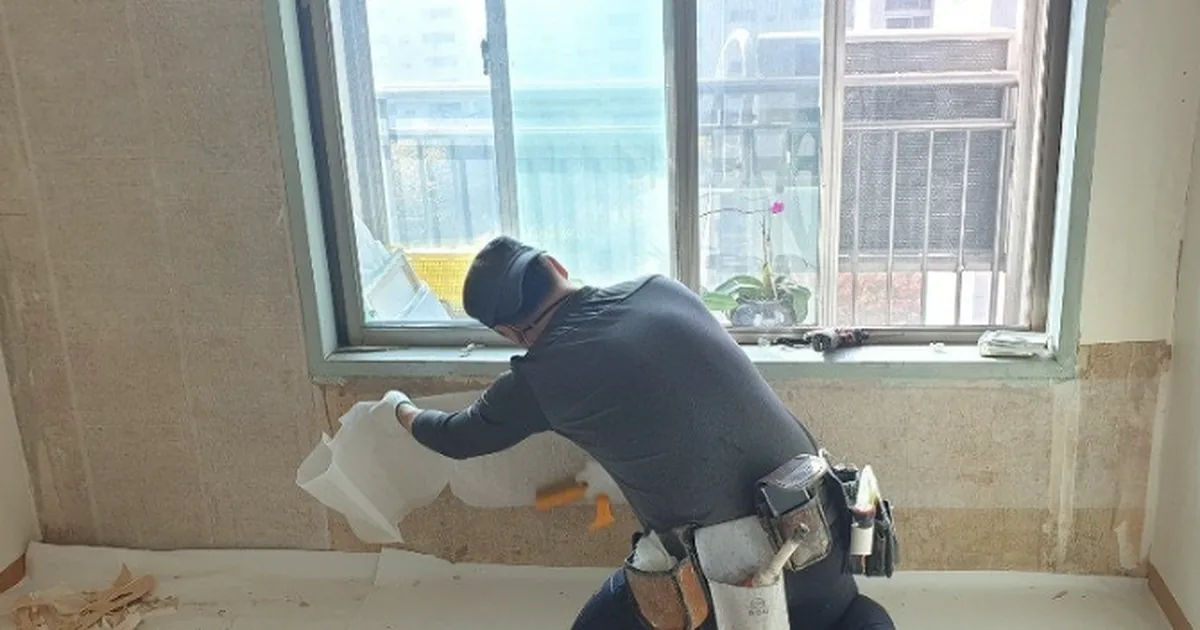 빗물 스며드는 창틀 누수 해결법: 외벽 코킹 시공과 올바른 복구 순서